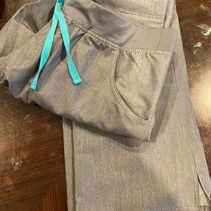 Figs XL gray scrub pant